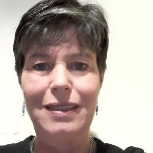 Meet your Posher, Tonia